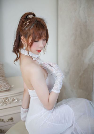知名演员妻子自曝被柜姐歧视