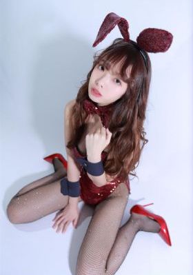 欧美吃奶三级特黄